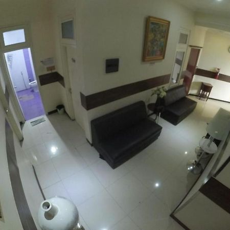 Cabin Hotel Sutomo Yogyakarta Ngoại thất bức ảnh