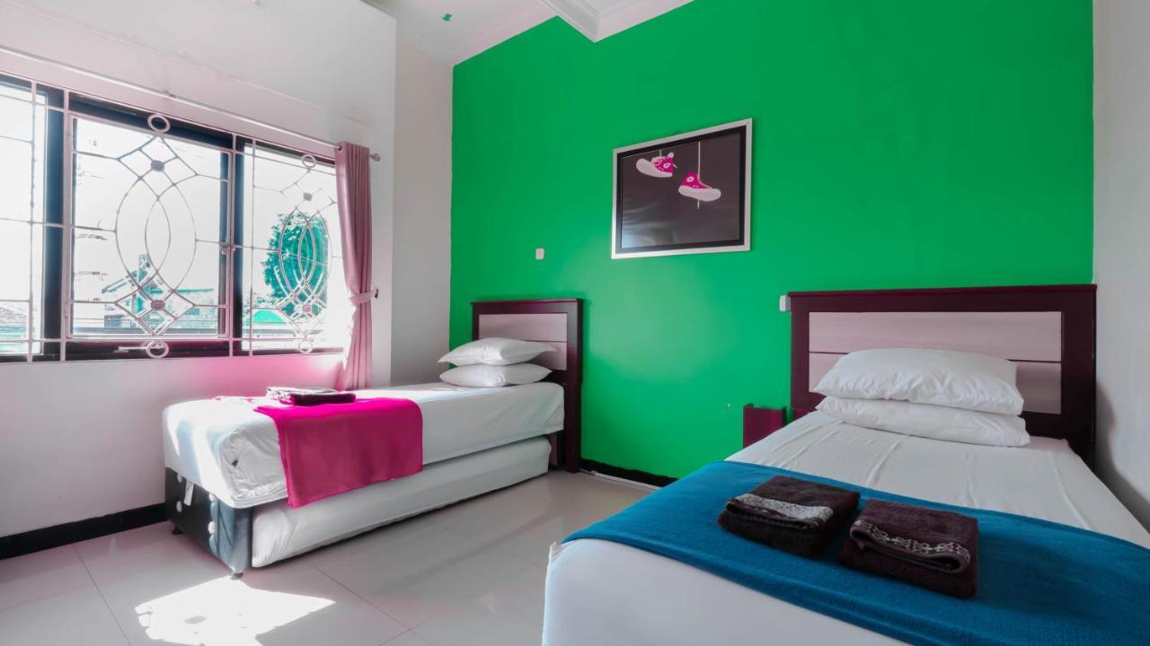 Cabin Hotel Sutomo Yogyakarta Ngoại thất bức ảnh