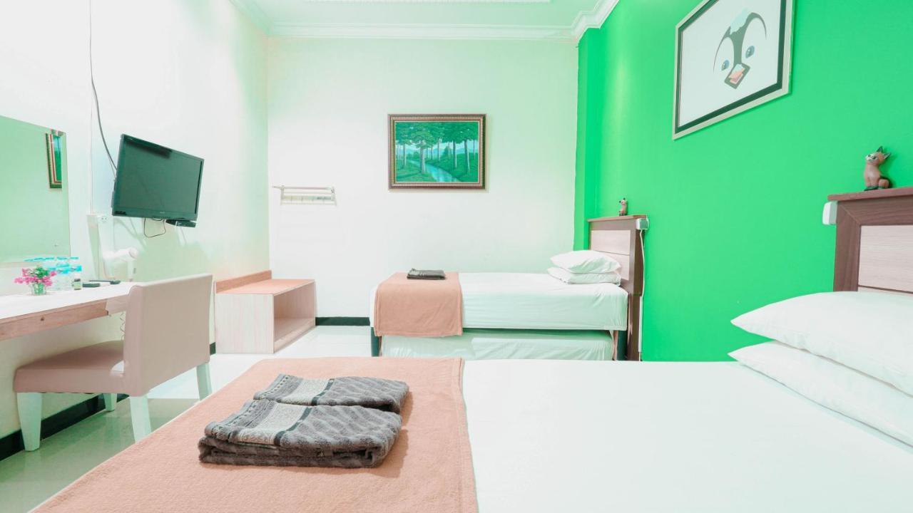 Cabin Hotel Sutomo Yogyakarta Ngoại thất bức ảnh