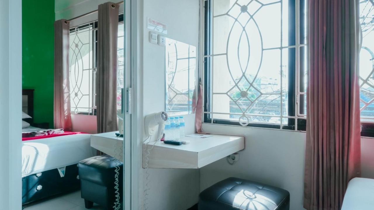 Cabin Hotel Sutomo Yogyakarta Ngoại thất bức ảnh