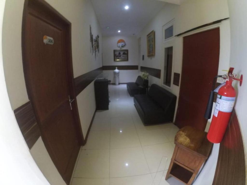 Cabin Hotel Sutomo Yogyakarta Ngoại thất bức ảnh