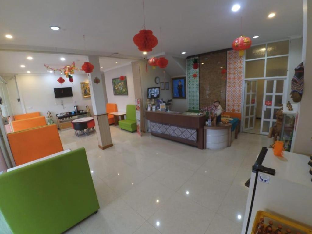 Cabin Hotel Sutomo Yogyakarta Ngoại thất bức ảnh