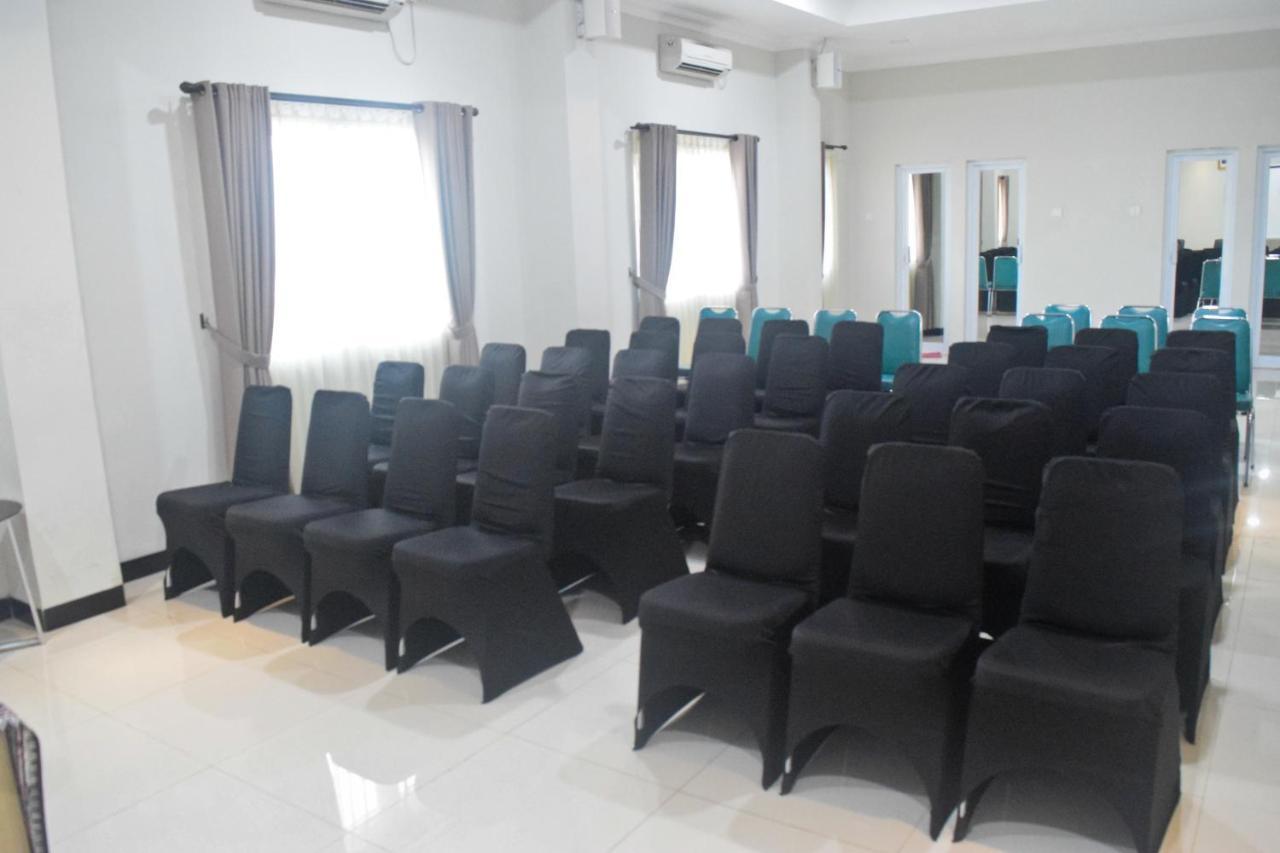 Cabin Hotel Sutomo Yogyakarta Ngoại thất bức ảnh