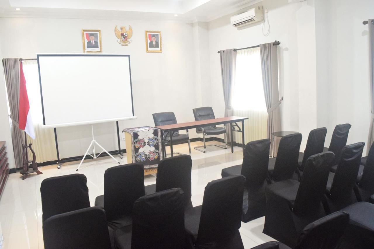 Cabin Hotel Sutomo Yogyakarta Ngoại thất bức ảnh