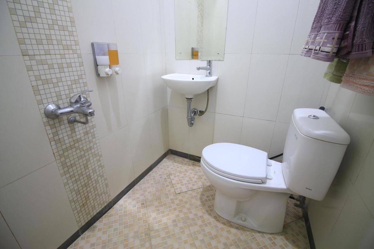 Cabin Hotel Sutomo Yogyakarta Ngoại thất bức ảnh